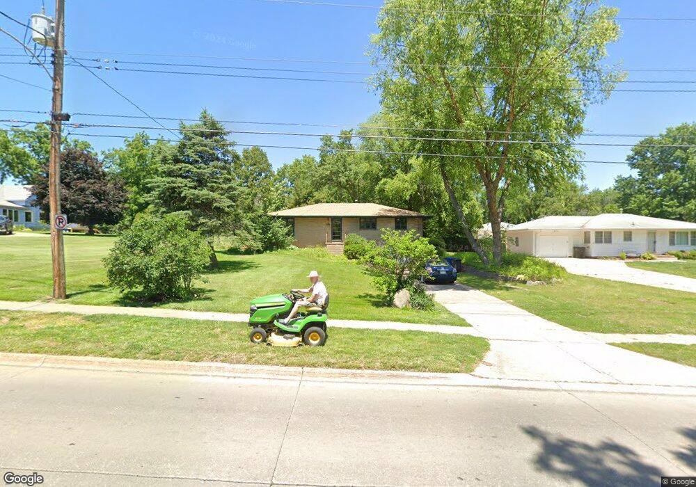 1626 Evergreen Ave, Des Moines, IA 50320 - photo 1