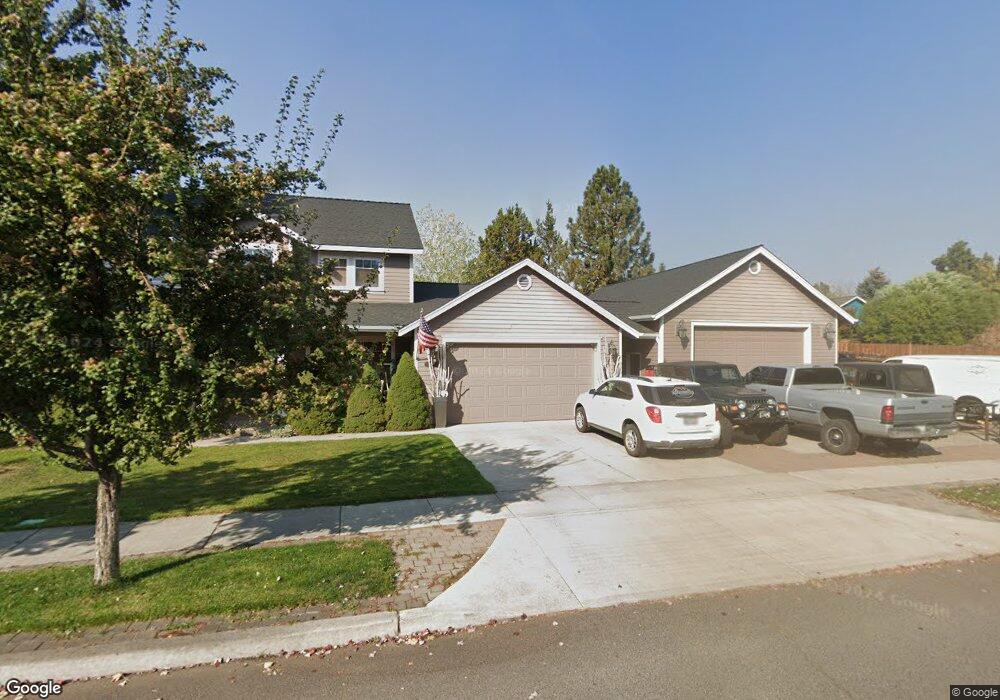 63213 Eastview Dr, Bend, OR 97701 - photo 1