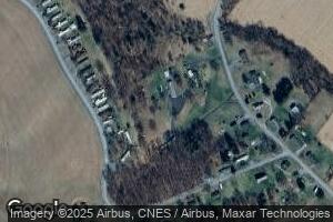 275 E Graceville Rd, Breezewood, PA 15533