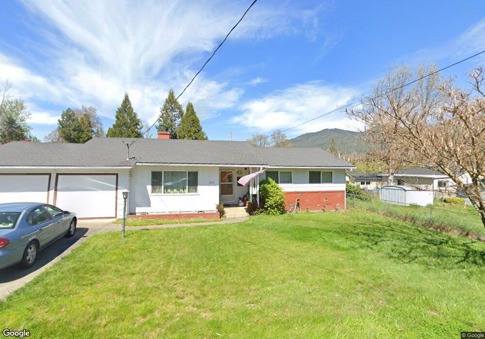 326 NW Pleasant View Dr, Grants Pass, OR 97526 - photo 1