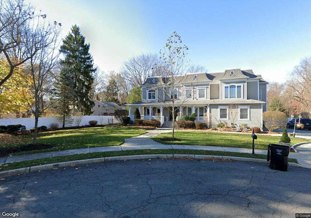 4 Bay Ct, Paramus, NJ 07652 - photo 1