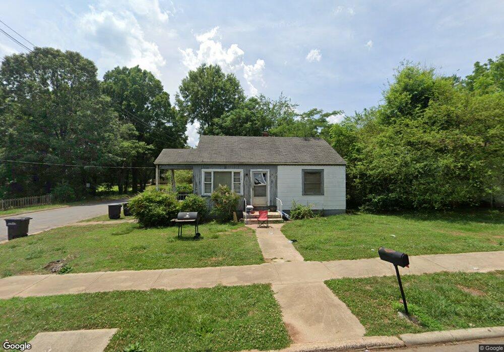 1032 Caldwell St, Statesville, NC 28677 - photo 1