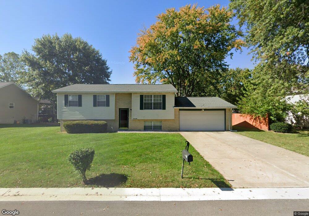 17 Frontenac Ln, Maryville, IL 62062 - photo 1