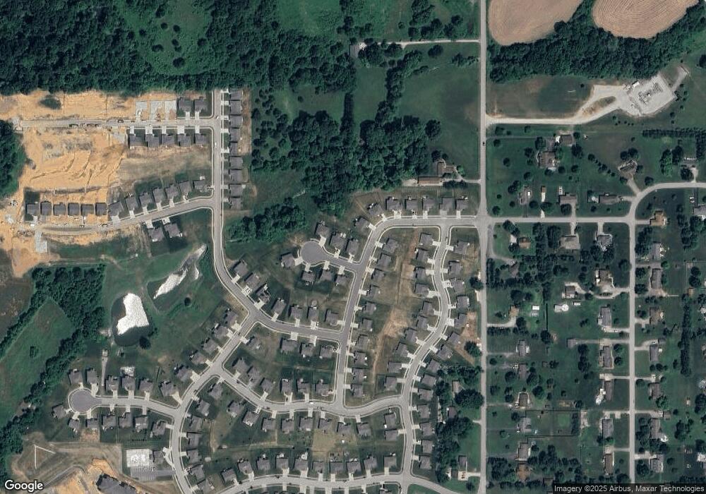 8000 Crestview Ct, Georgetown, IN 47122 - photo 1