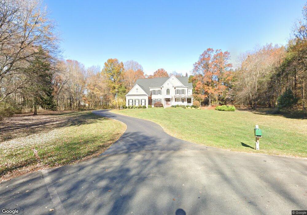 41130 English Yew Place, Leesburg, VA 20175 - photo 1