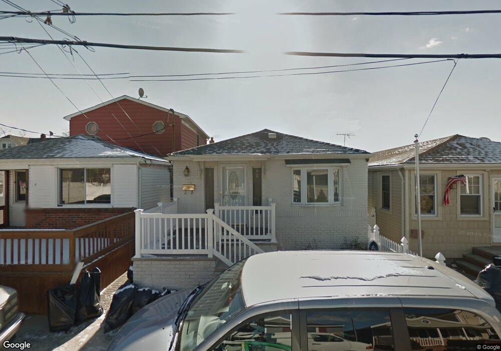 12 W 16th Rd, Broad Channel, NY 11693 - photo 1