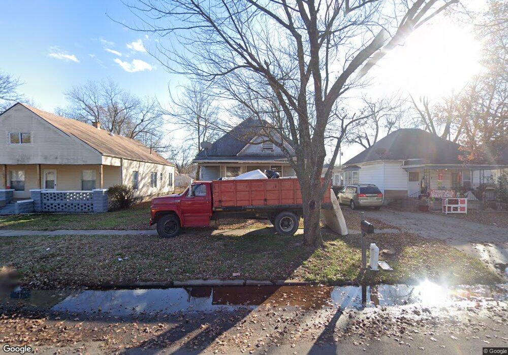 2512 Stevens Ave, Parsons, KS 67357 - photo 1