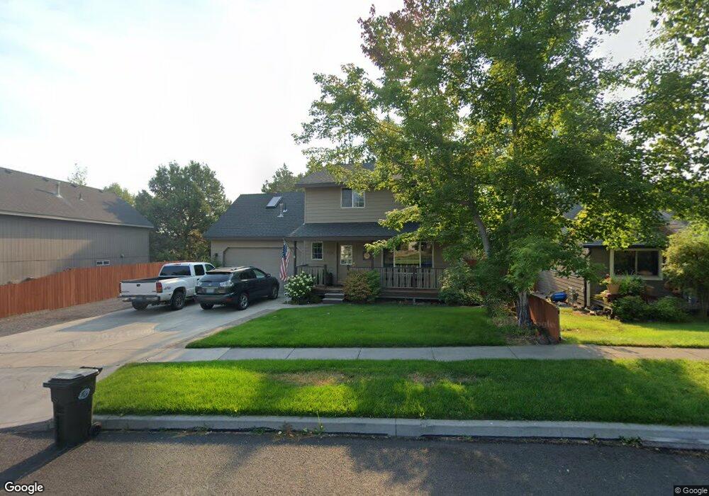 3050 NE Saber Dr, Bend, OR 97701 - photo 1