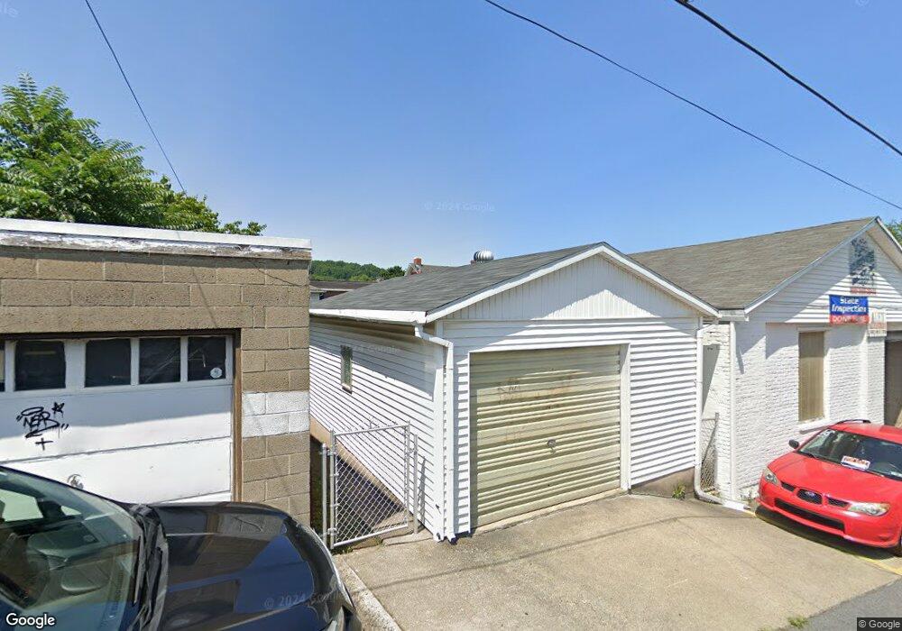 525 Ontario St, Bethlehem, PA 18015 - photo 1