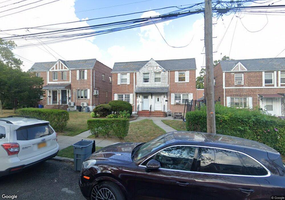 8242 165th St, Jamaica, NY 11432 - photo 1