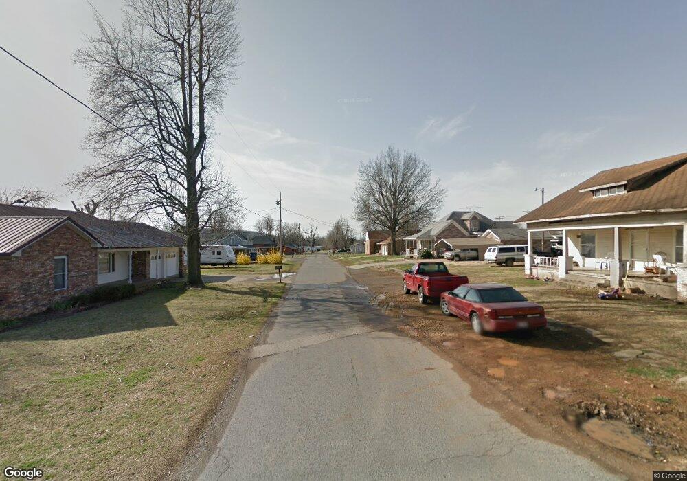 503 Locust Ave, Watts, OK 74964 - photo 1