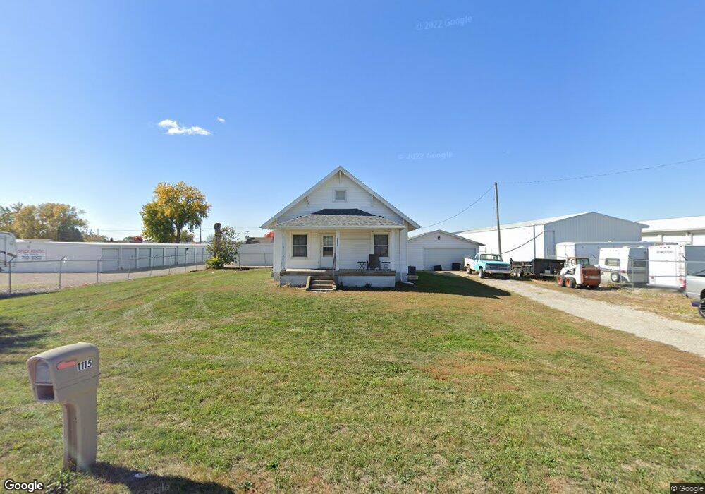 1115 E 8th St N, Newton, IA 50208 - photo 1