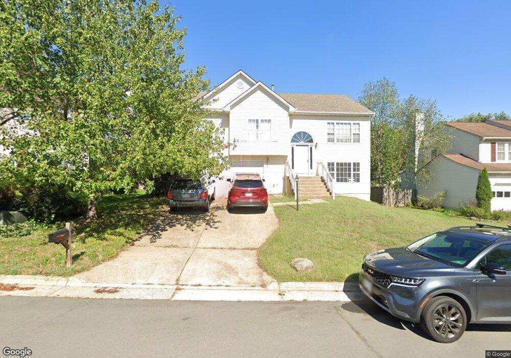 8963 Dennis Ct, Bristow, VA 20136 - photo 1