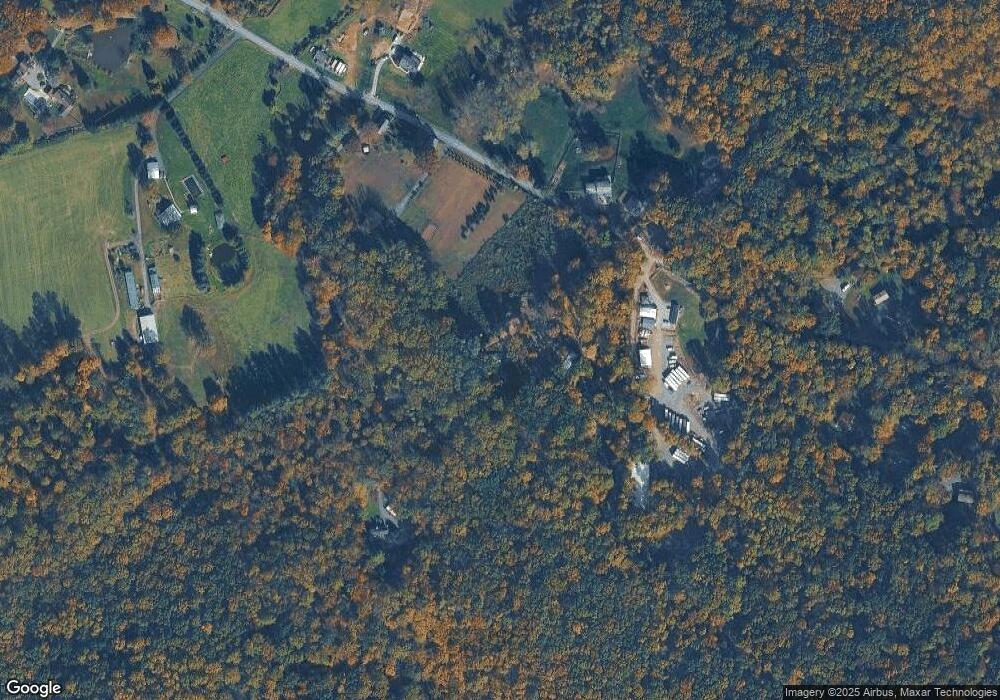 428 Sycamore Rd, Douglassville, PA 19518 - photo 1