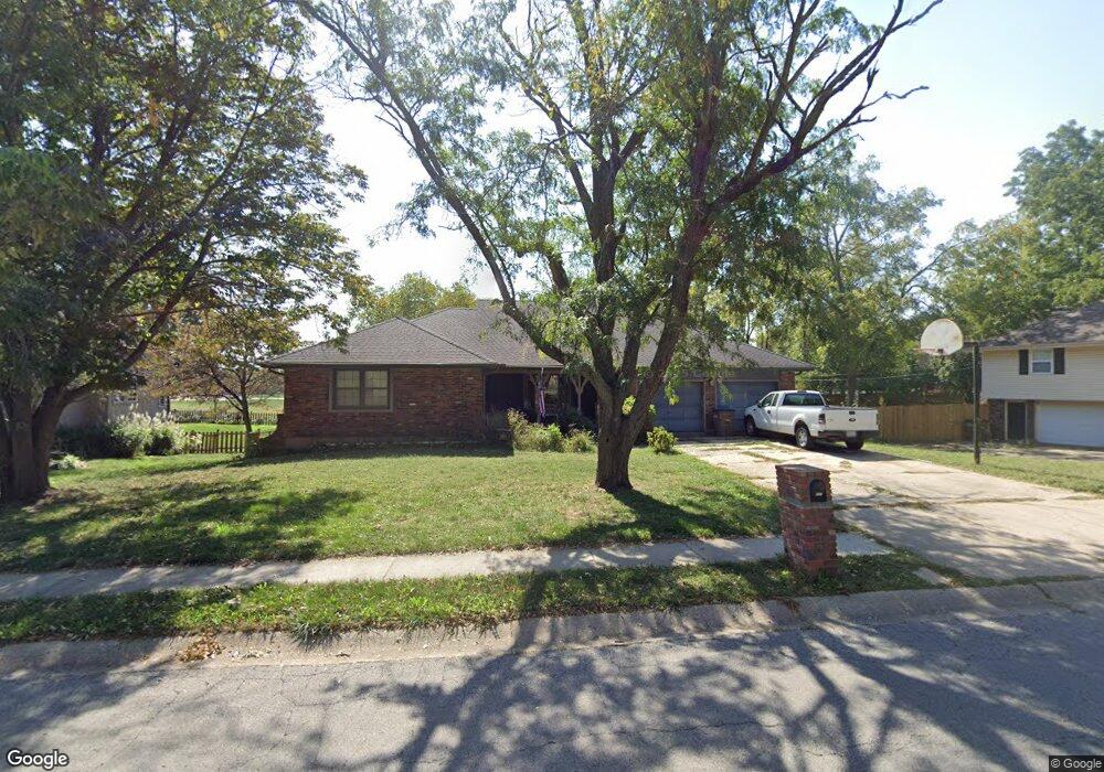 507 W Olive St, Raymore, MO 64083 - photo 1