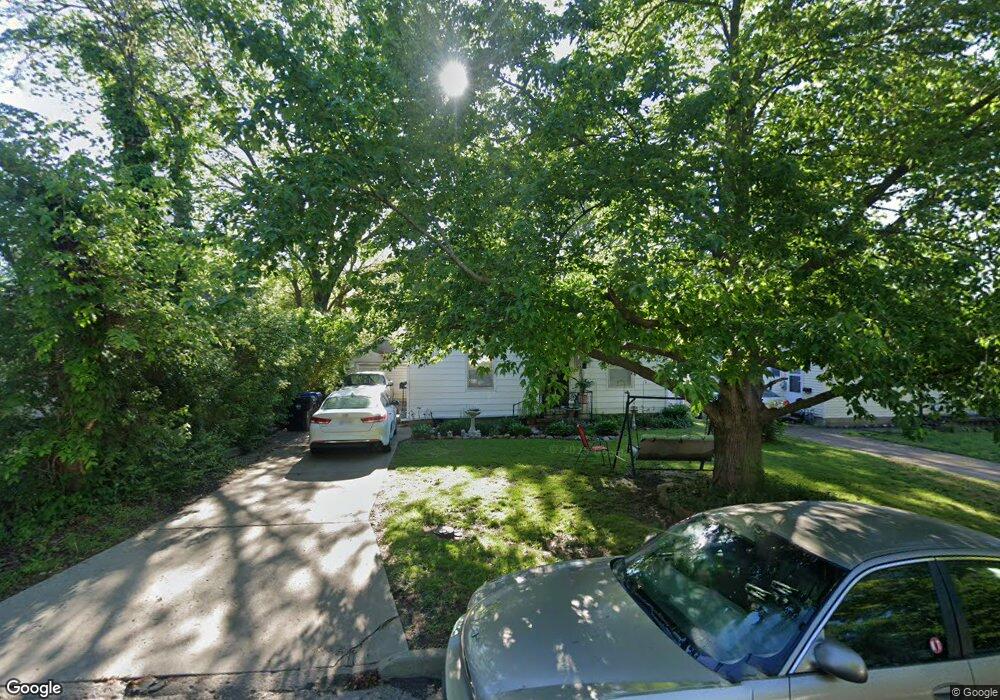 828 SW Watson Ave, Topeka, KS 66606 - photo 1