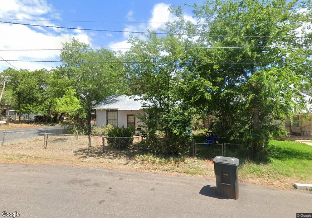 308 Shaw Ave, Fredericksburg, TX 78624 - photo 1
