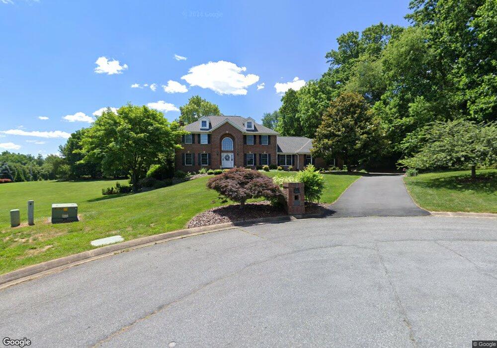 1404 Crest Hill Ct, Fallston, MD 21047 - photo 1