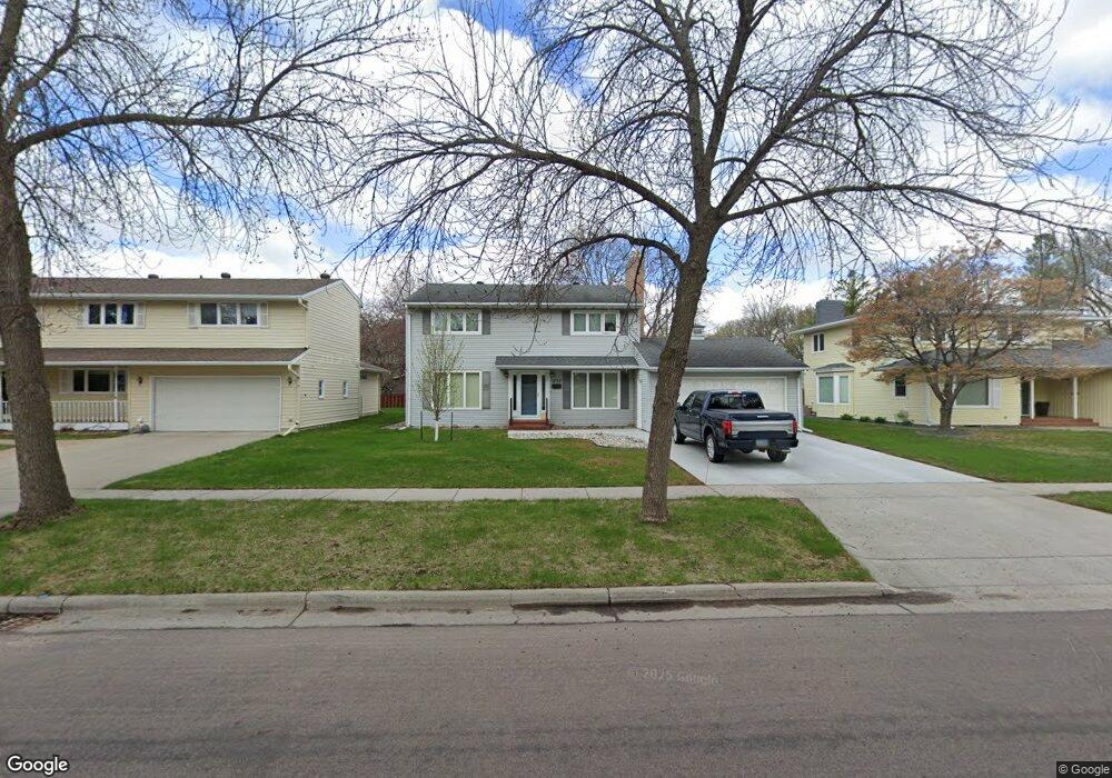 1737 7th St S, Fargo, ND 58103 - photo 1