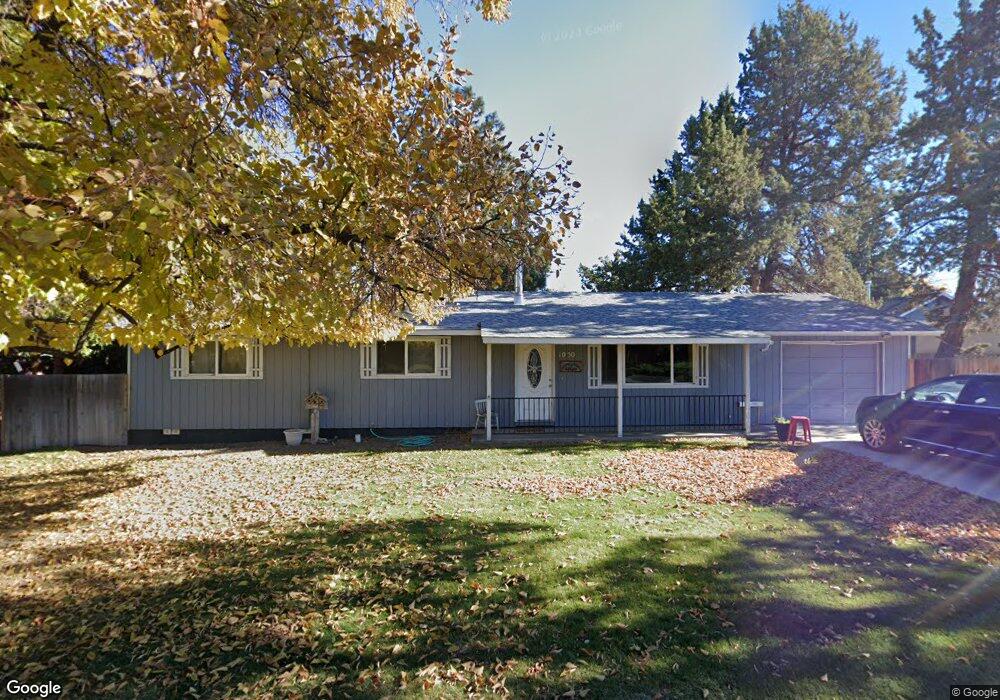 1050 SW 18th St, Redmond, OR 97756 - photo 1