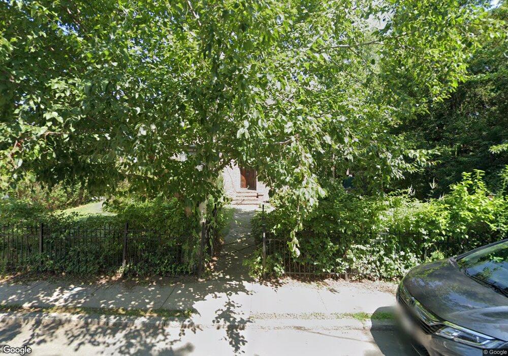 31 Bates St, Cambridge, MA 02140 - photo 1