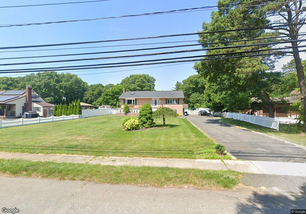 802 Sylvan Ave, Bayport, NY 11705 - photo 1