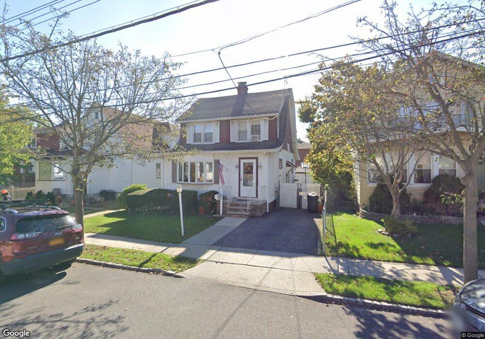 208 Otis Ave, Staten Island, NY 10306 - photo 1