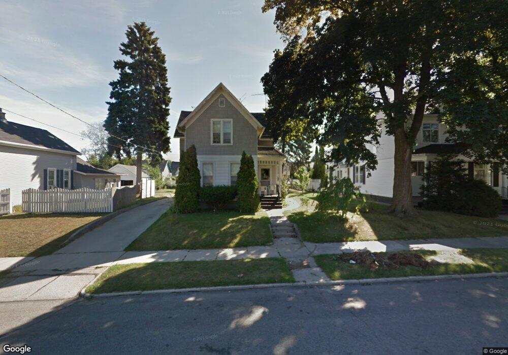 723 N 9th St, Manitowoc, WI 54220 - photo 1