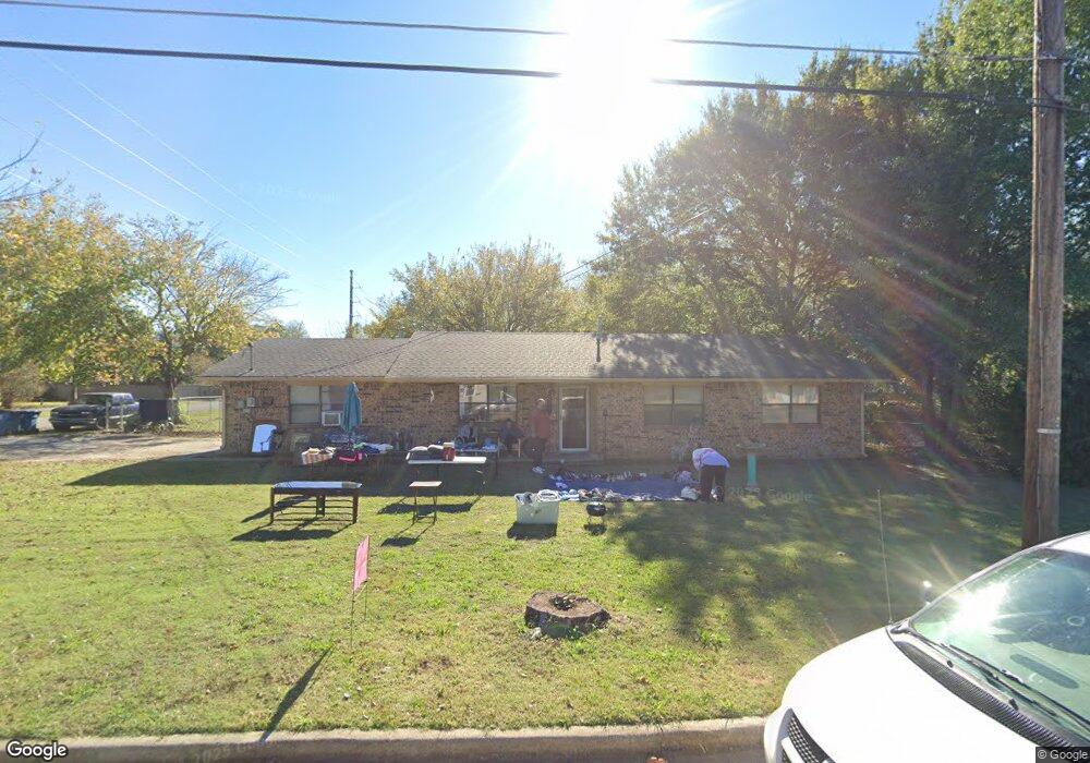 824 E Seminole Ave, McAlester, OK 74501 - photo 1