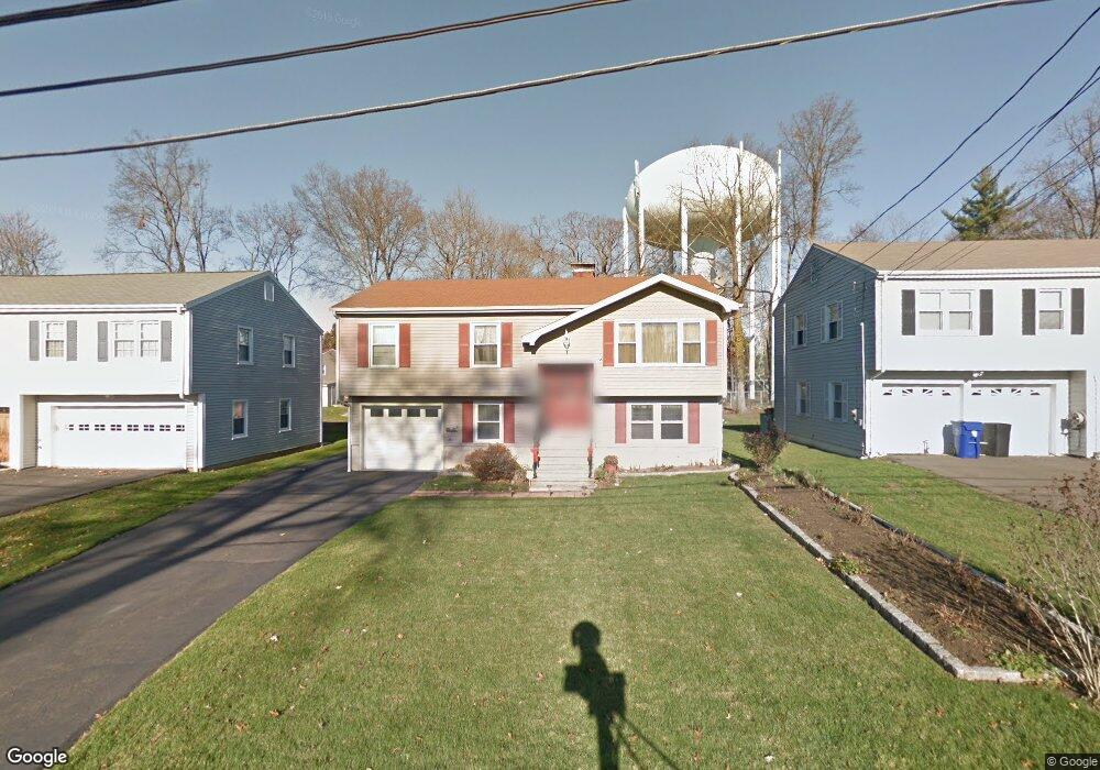 10 Katy Ln, Norwalk, CT 06851 - photo 1