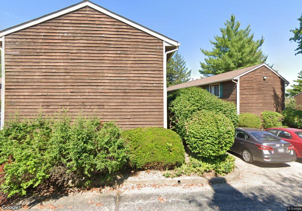 348 S Wilmington Ct, Bloomington, IN 47401 - photo 1