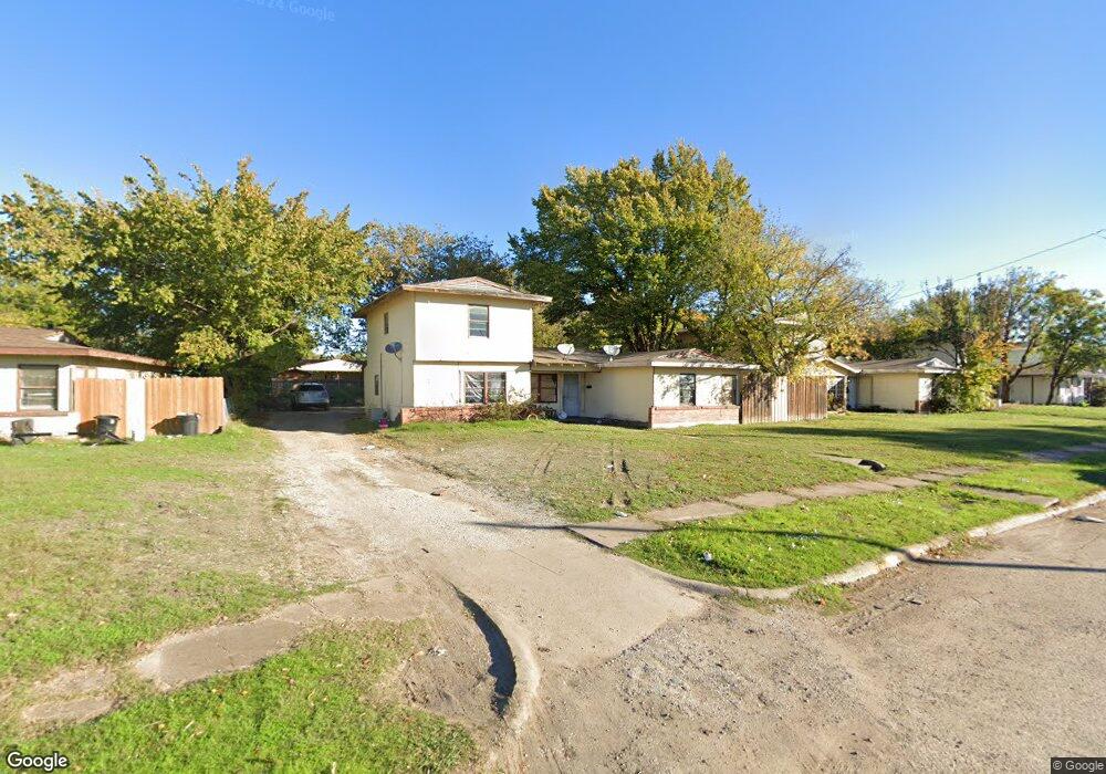 414 Dawson Cir, Grand Prairie, TX 75051 - photo 1