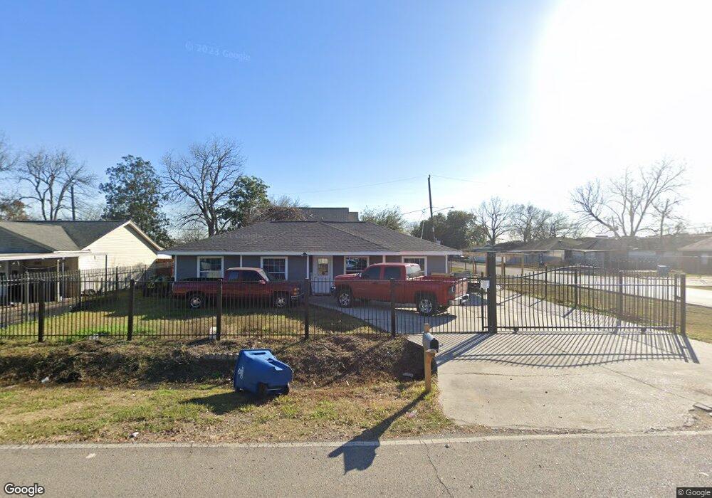 2202 Mooney Rd, Houston, TX 77093 - photo 1