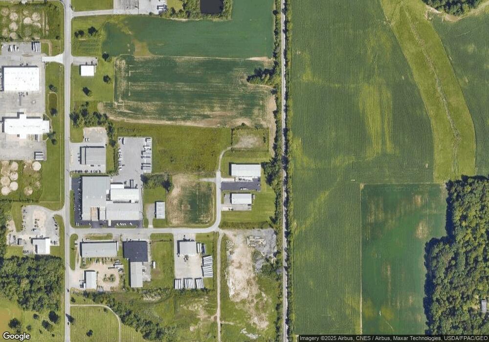 151 Eastom Cir, Lima, OH 45804 - photo 1