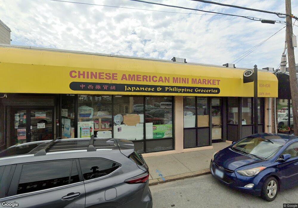 836 Park Ave, Cranston, RI 02910 - photo 1