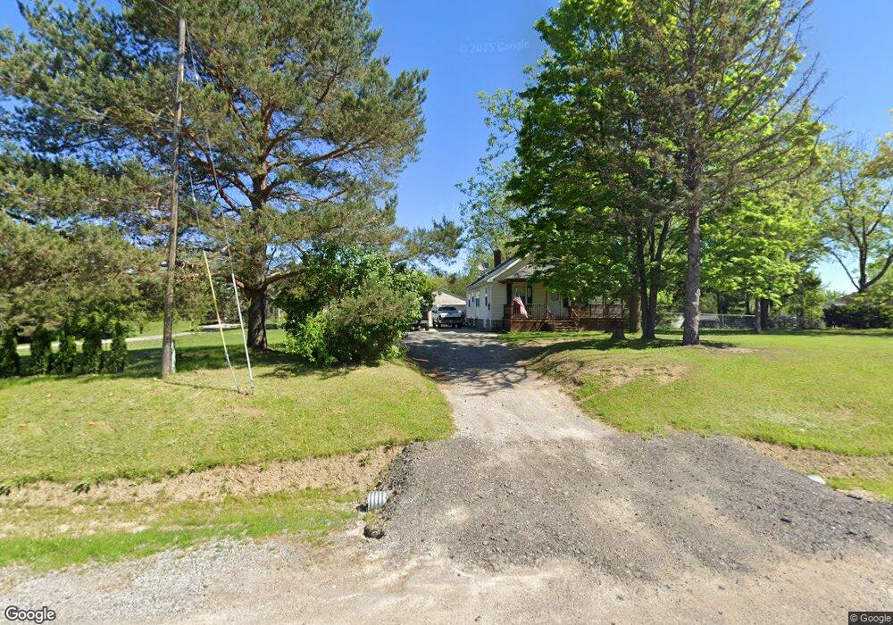 6042 Beecher Rd, Flint, MI 48532 - photo 1