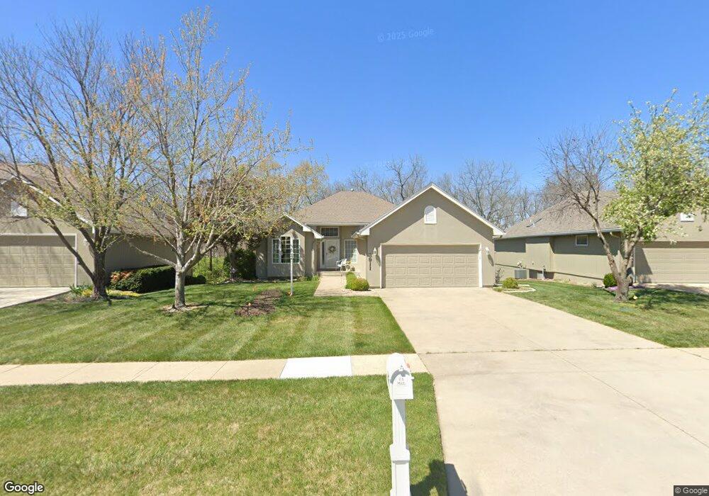 3911 SW Stonybrook Dr, Topeka, KS 66610 - photo 1