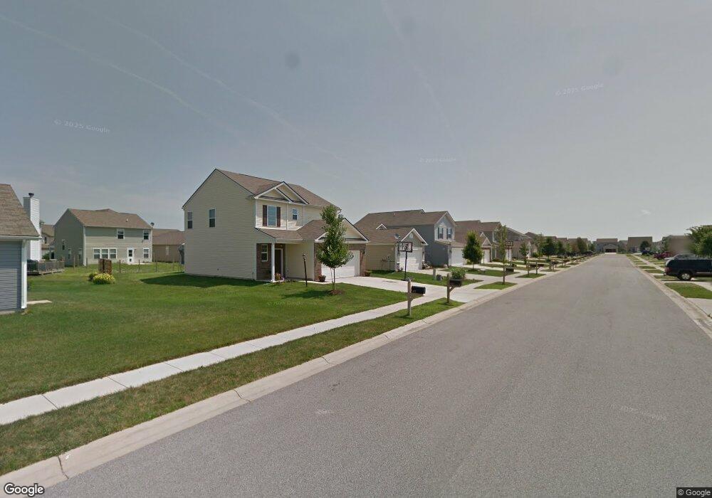 2412 Middle View Dr, Columbus, IN 47201 - photo 1