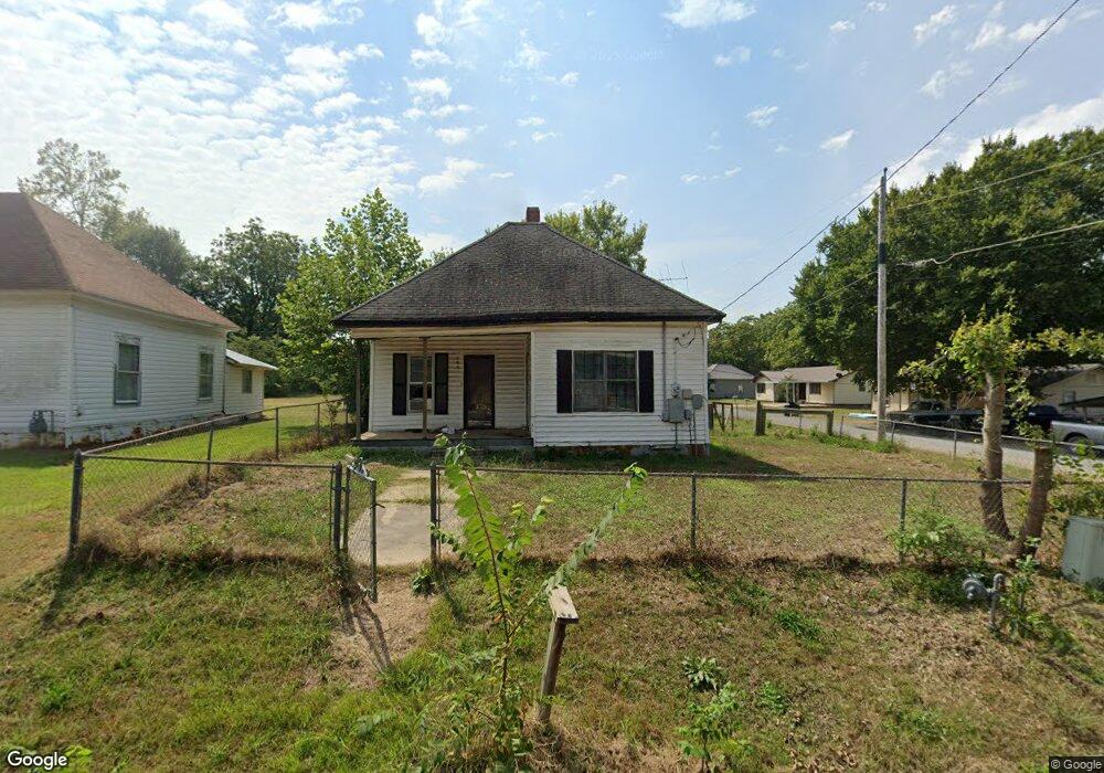 402 NE E St, Stigler, OK 74462 - photo 1