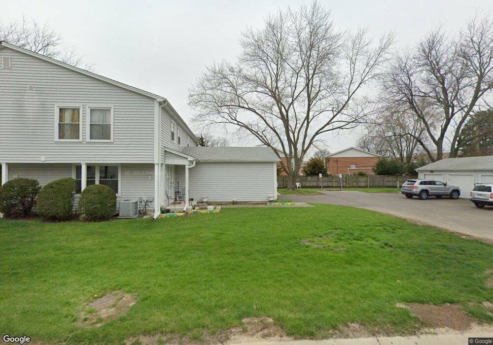 1381 Monomoy St unit B3, Aurora, IL 60506 - photo 1