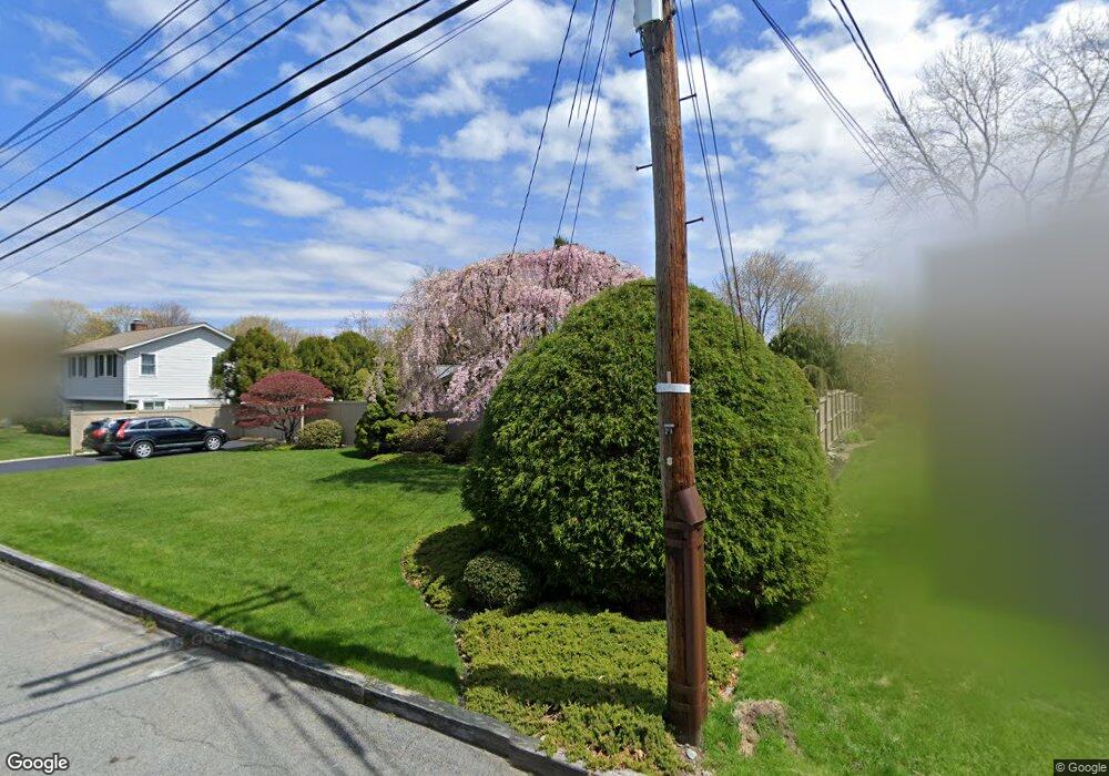 41 Bradford Rd, Framingham, MA 01701 - photo 1