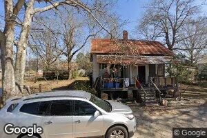 39 Church St, Lumber City, GA 31549