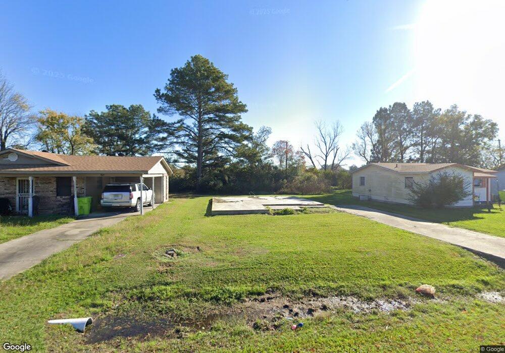1811 S Vine St, Stuttgart, AR 72160 - photo 1