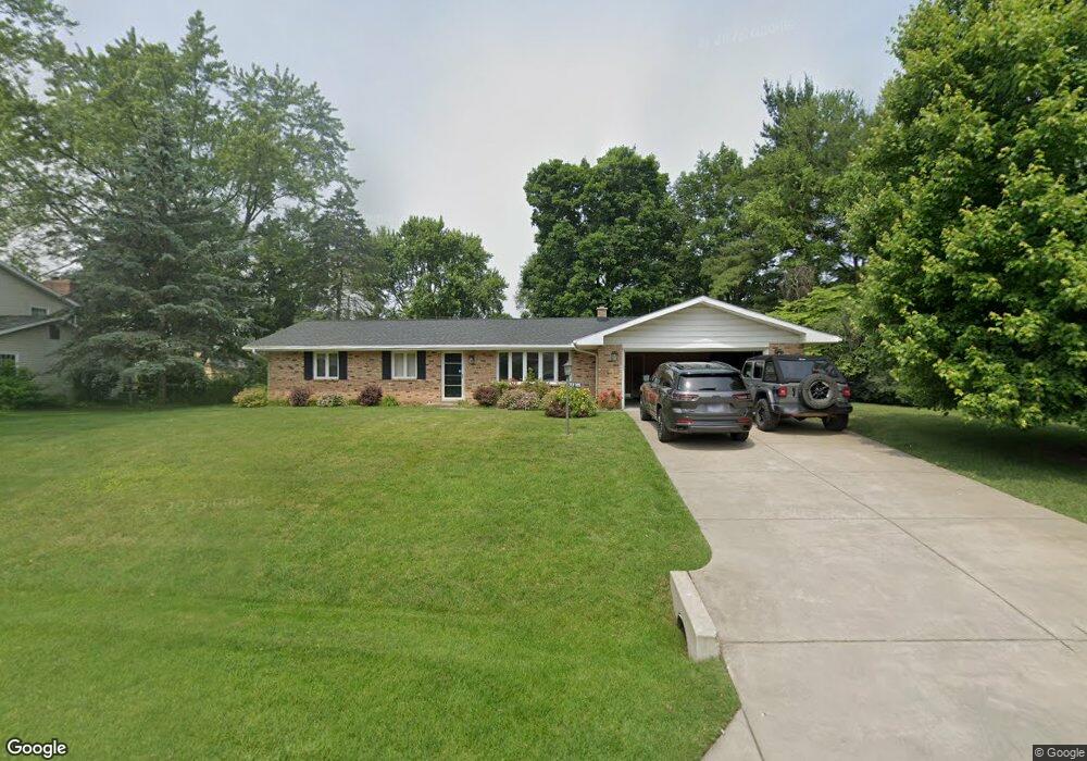 52705 Searer Dr, South Bend, IN 46635 - photo 1