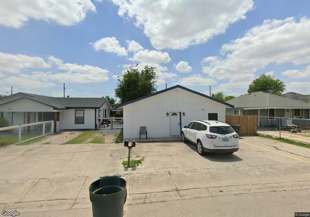 705 Citrus St, San Juan, TX 78589 - photo 1