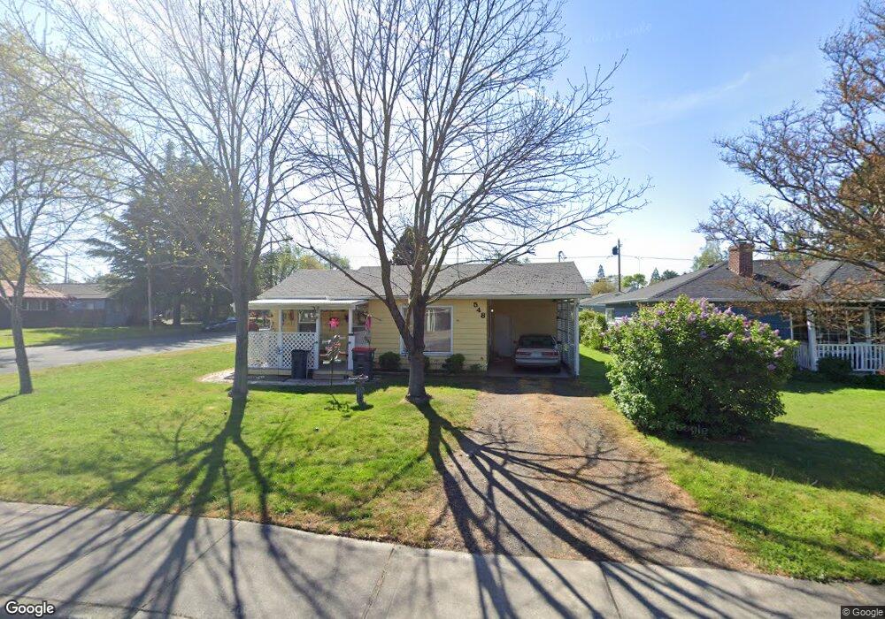 548 Cherry St, Central Point, OR 97502 - photo 1