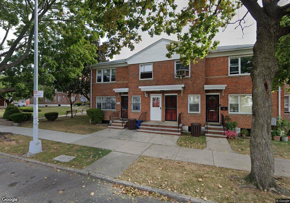 6911 138th St unit 2 C, Kew Gardens Hills, NY 11367 - photo 1