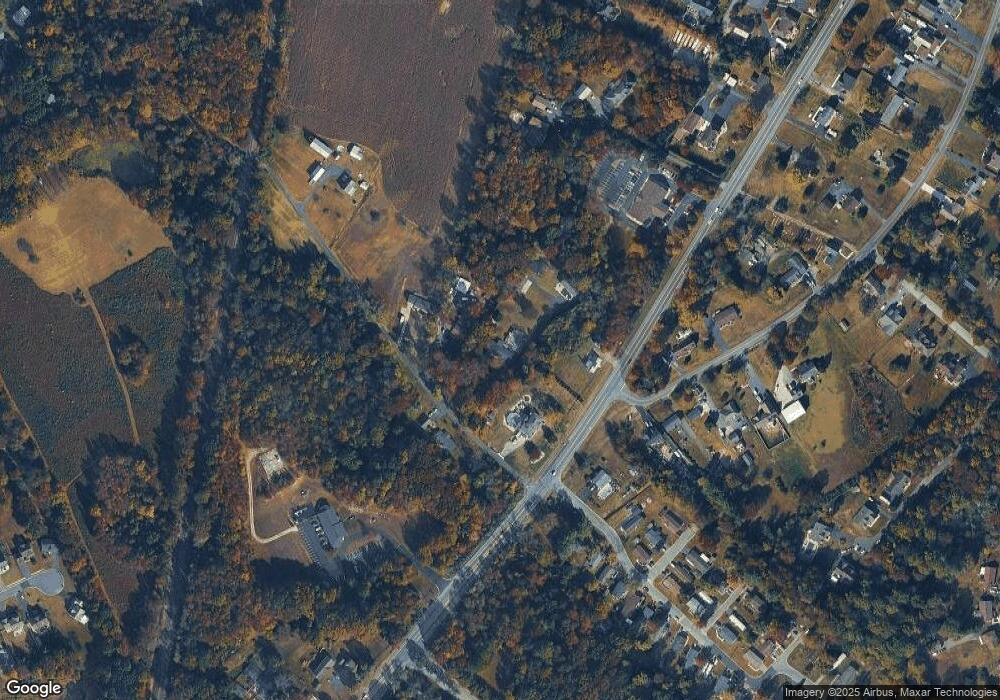 427 Lovers Ln, Bear, DE 19701 - photo 1