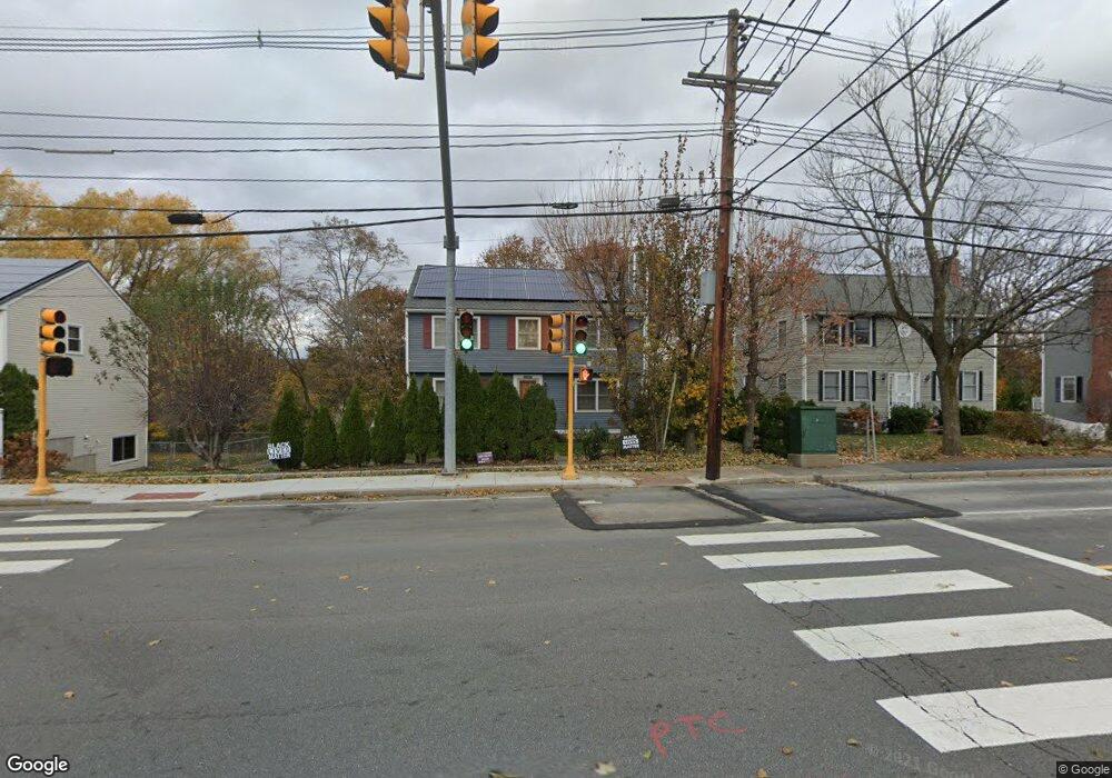 2 Willow St unit 1, Waltham, MA 02453 - photo 1