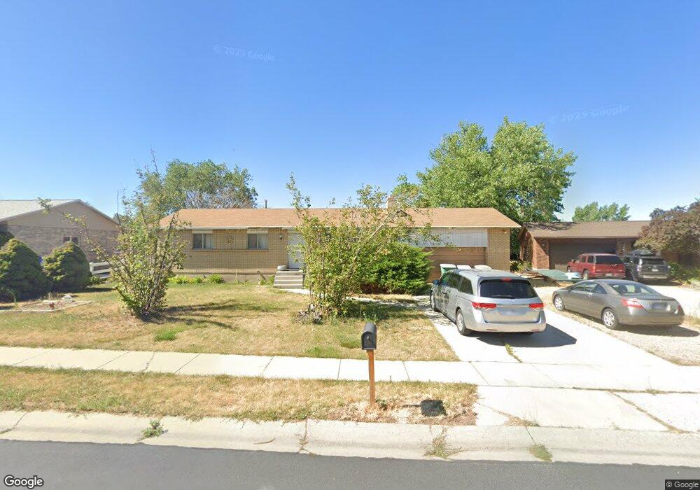 3088 W Skyvue Cir, West Jordan, UT 84088 - photo 1